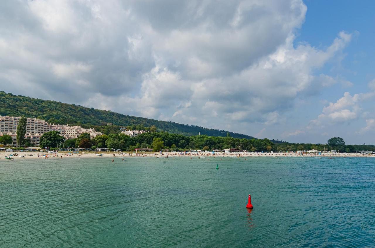 Appartamento Апартамент Жасмин Varna Esterno foto